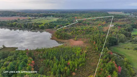 e2337 Faldet Lane, Iola, WI 54915