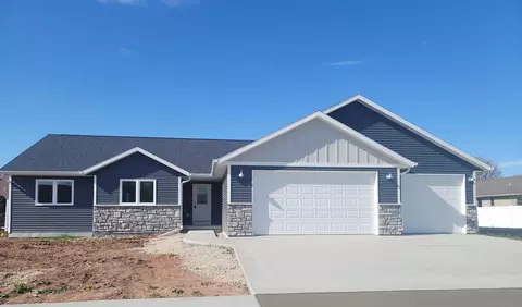 310 Prairie Fox St, North Fond Du Lac, WI 54937