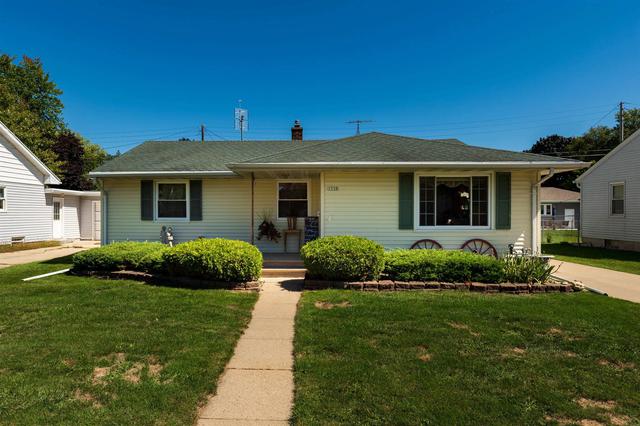 1538 Sanders St, Oshkosh, WI 54902