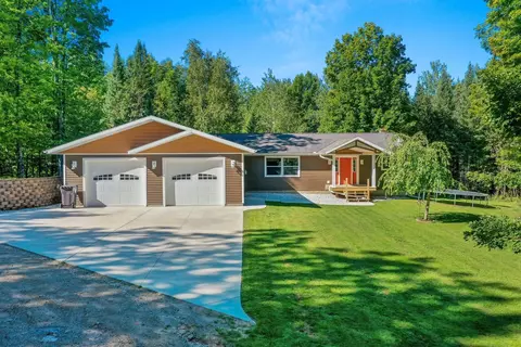 N12853 Lenca Lane, Carney, MI 49812