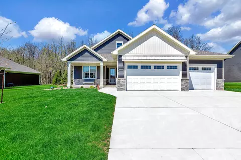2632 Canvasback Dr, Menasha, WI 54952
