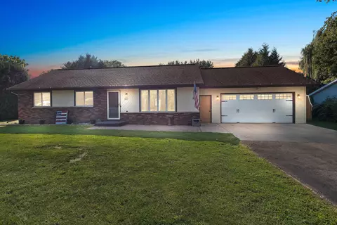 2621 Kathy Dr, Green Bay, WI 54311