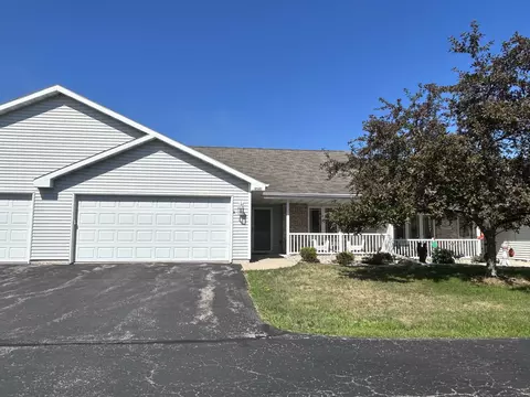 456 Wyldewood Dr, Oshkosh, WI 54904