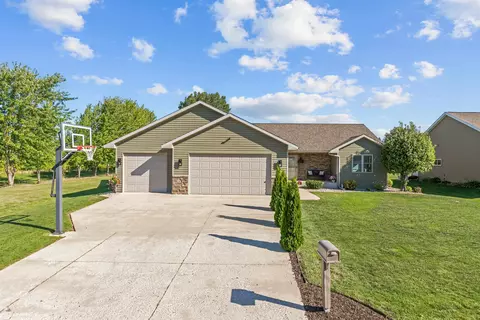 w6434 Dogwood Lane, Menasha, WI 54952