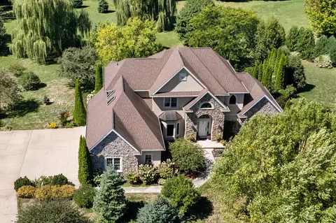 3584 Royal Sierra Trl, Neenah, WI 54956