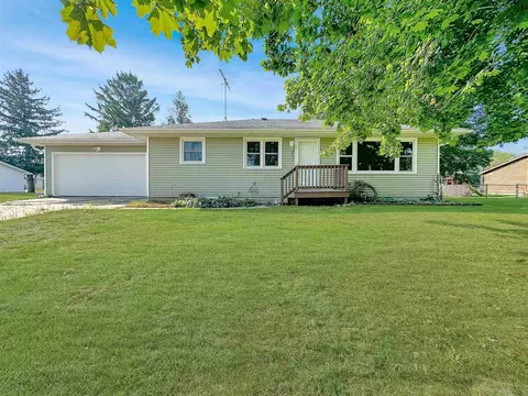 207 Hammes Ave, Coleman, WI 54112