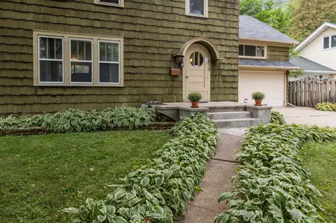 519 N Summit St, Appleton, WI 54914 photo 2
