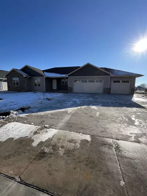 4563 Paul Ln, Green Bay, WI 54313