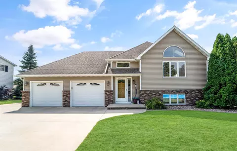 1517 W Cloverdale Dr, Appleton, WI 54914