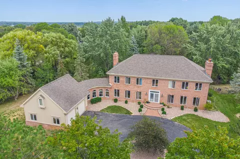 4405 Oak Ridge Cir, De Pere, WI 54115