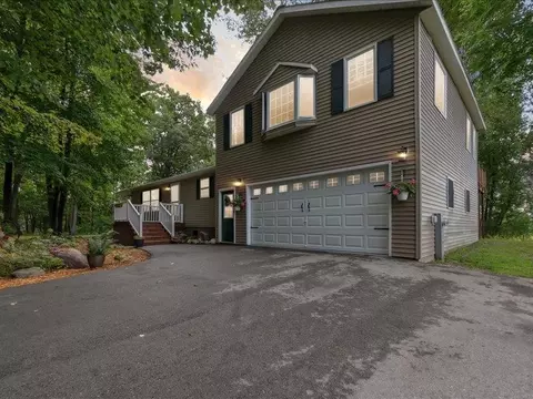 w7567 Addison Trail, Crivitz, WI 54114