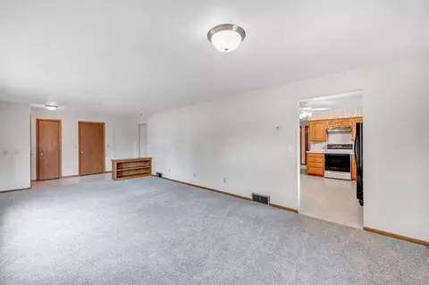 1013 S Midpark Dr, Appleton, WI 54915 photo 15