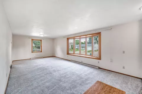 1013 S Midpark Dr, Appleton, WI 54915 photo 12