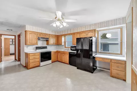 1013 S Midpark Dr, Appleton, WI 54915 photo 8