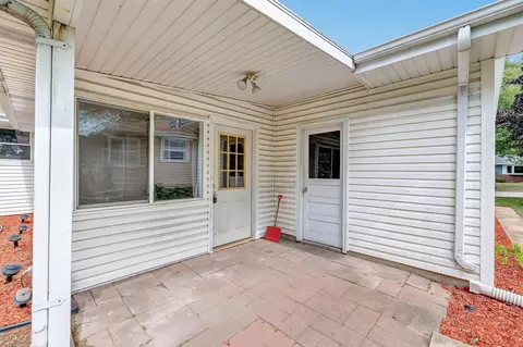 1013 S Midpark Dr, Appleton, WI 54915 photo 24