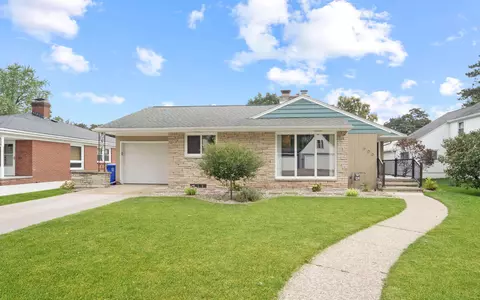 600 N Douglas St, Appleton, WI 54914