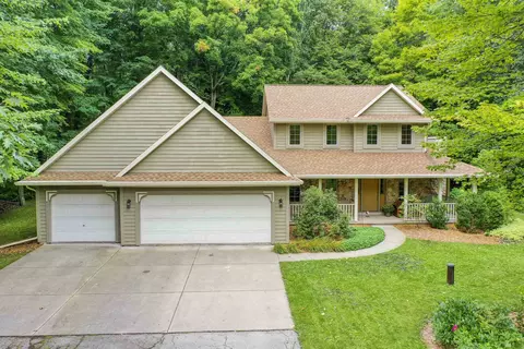 3889 Hidden Trl, Oneida, WI 54155