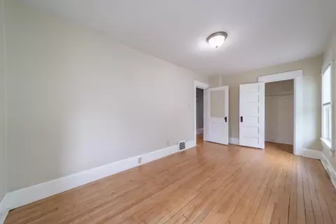 104 E Irving Ave, Oshkosh, WI 54901 photo 9