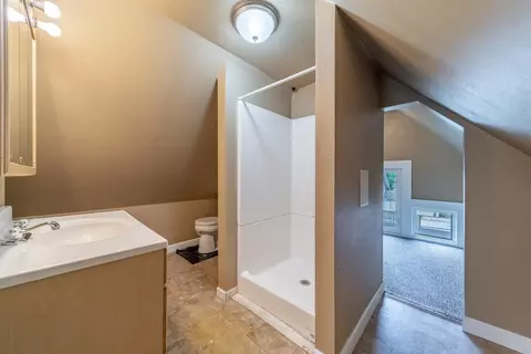 104 E Irving Ave, Oshkosh, WI 54901 photo 21