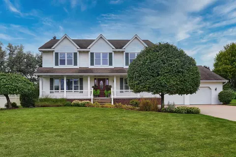 1114 Red Wing Trl, De Pere, WI 54115