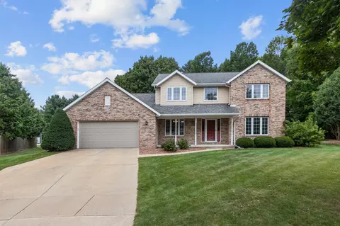 1037 S Mycena Cir, Green Bay, WI 54313