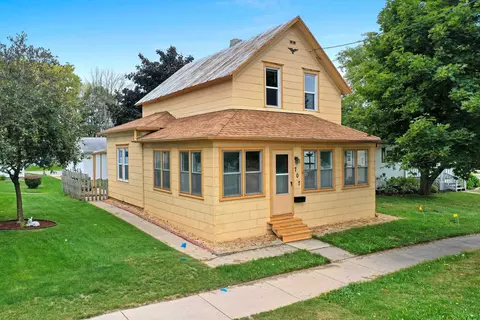 707 E 10th St, Kaukauna, WI 54130