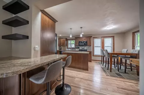 812 E Brewster St, Appleton, WI 54911 photo 9