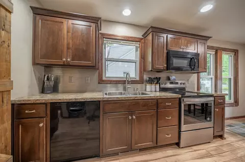 812 E Brewster St, Appleton, WI 54911 photo 5