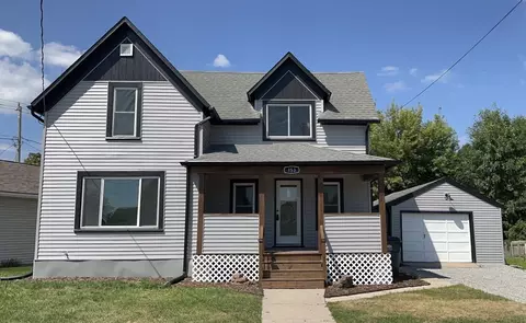 153 Tyler St, Neenah, WI 54956