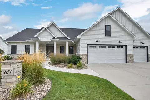 2152 Peso Pl, De Pere, WI 54115