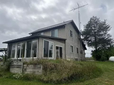 n4038 County Highway E, Waupaca, WI 54981