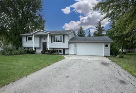 4705 W Sunflower Rd, Appleton, WI 54914