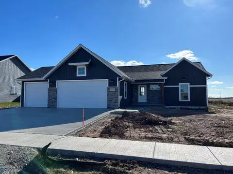 W5591 Grey Drive, Appleton, WI 54915