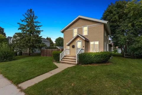 309 N John St, Kimberly, WI 54136