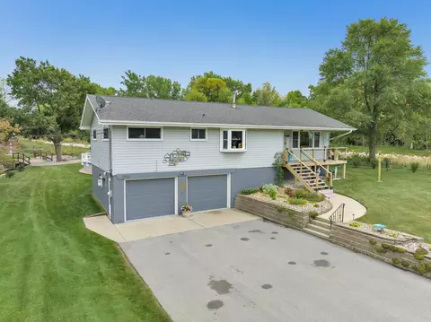3302 Nicolet Dr, Green Bay, WI 54311