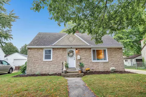 724 Park St, Green Bay, WI 54303