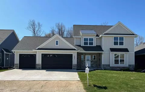 W6623 Ethan Drive, Appleton, WI 54915
