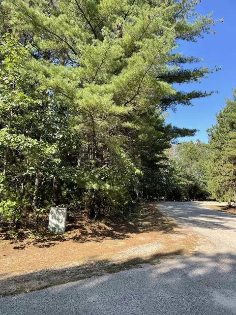 Hidden Court, Neshkoro, WI 54960