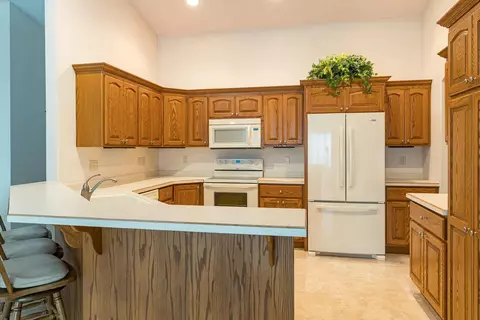 88 Penbrook Cir, Appleton, WI 54913 photo 4