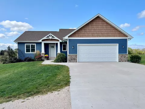 n6438 Triple T Road, Mount Calvary, WI 53057