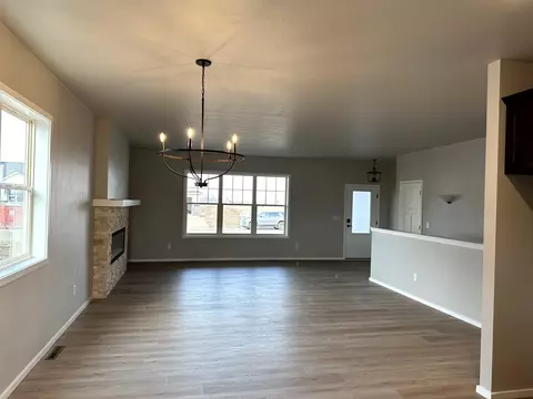 W6515 E Steamboat Lane, Appleton, WI 54915 photo 2