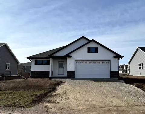 W6519 E Steamboat Lane, Appleton, WI 54915