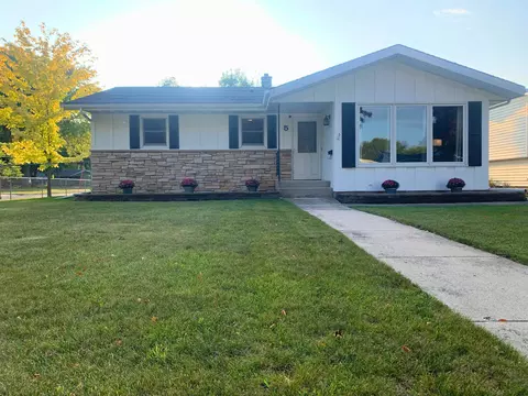 5 Wakawn Ave, Fond Du Lac, WI 54935