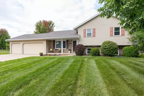 w7010 Everglade Road, Greenville, WI 54942