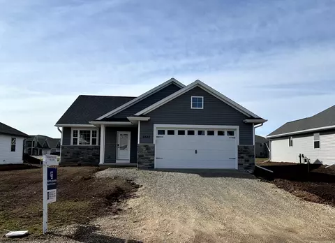 W6525 E Steamboat Lane, Appleton, WI 54915