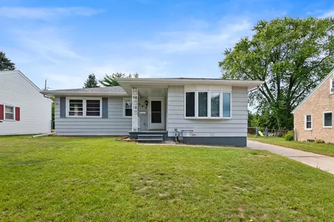 583 Peters St, Green Bay, WI 54302