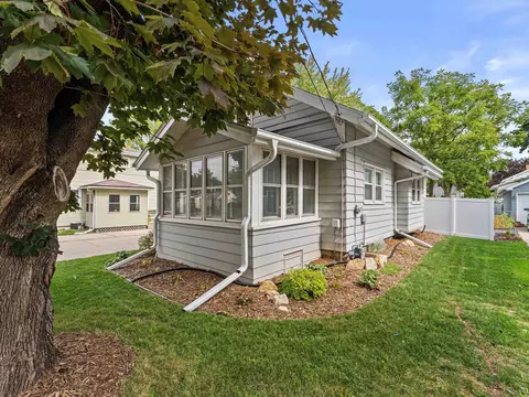 718 S Mason St, Appleton, WI 54914 photo 4