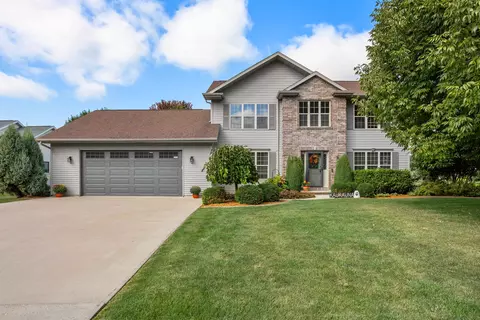 n8001 Creekside Drive, Sherwood, WI 54169