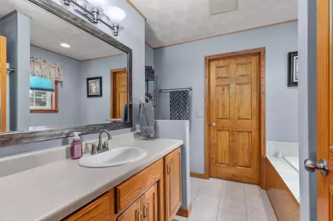w6074 Paige Way, Appleton, WI 54915 photo 15
