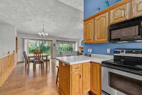 w6074 Paige Way, Appleton, WI 54915 photo 6